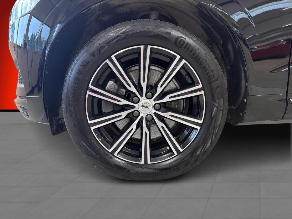 VOLVO XC60 2021