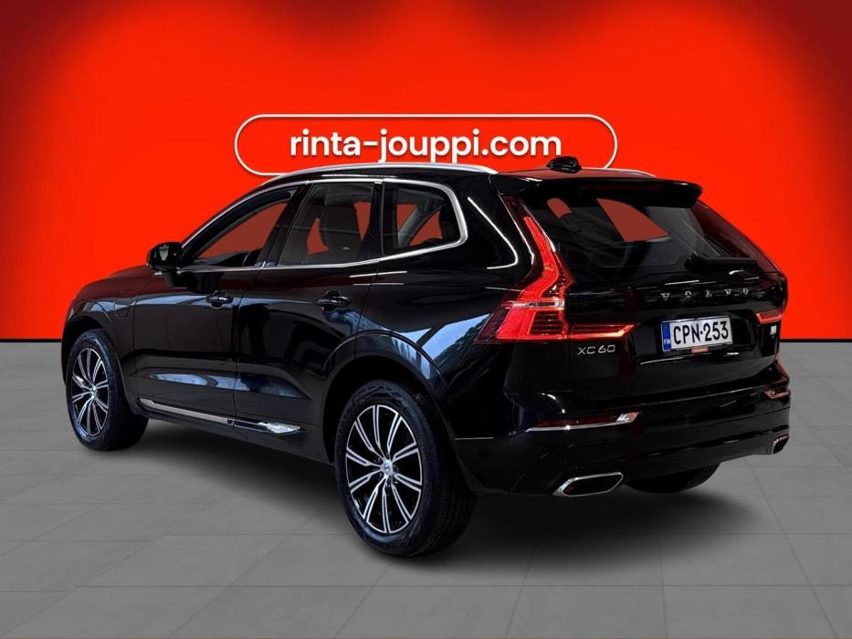 VOLVO XC60 2021