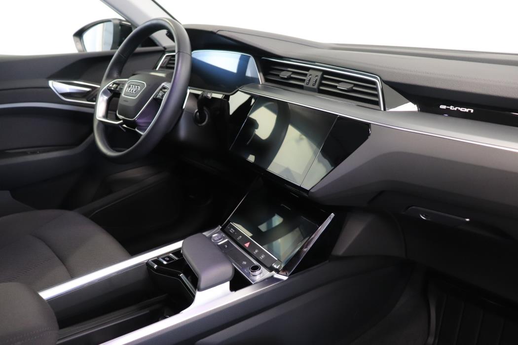 AUDI e-tron 2020