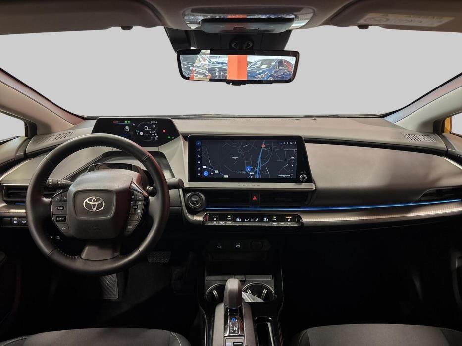 TOYOTA Prius Plug-in 2023