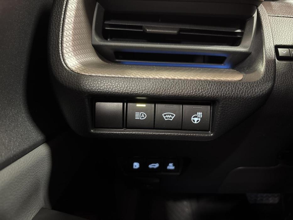 TOYOTA Prius Plug-in 2023