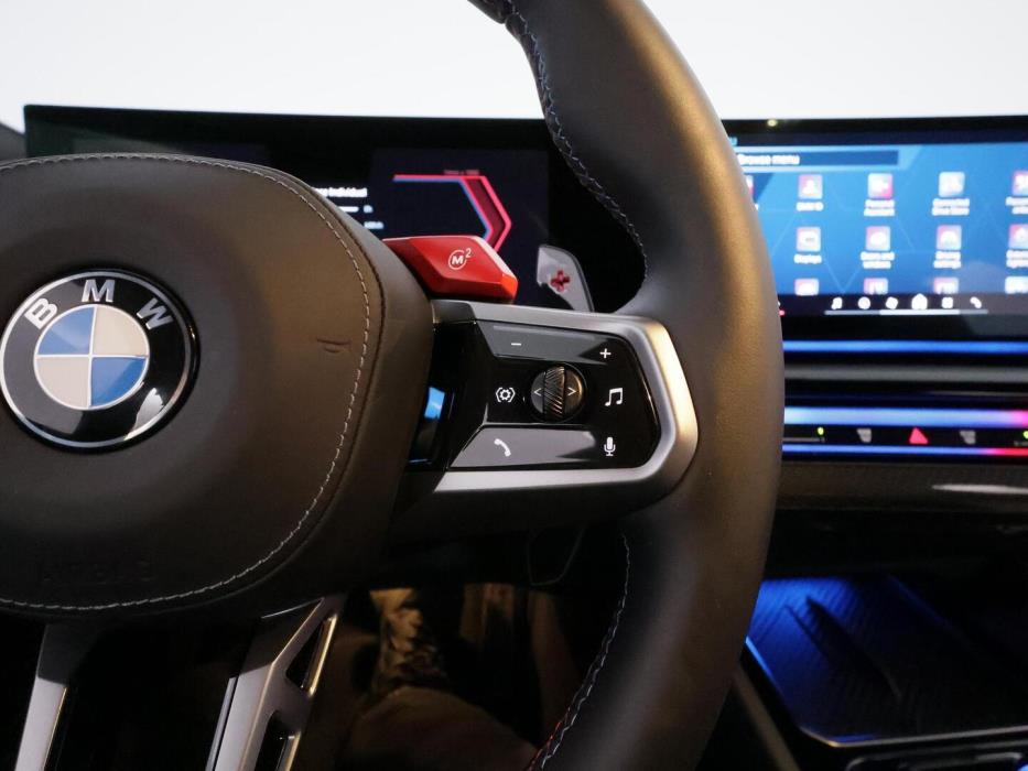 BMW M5 2025