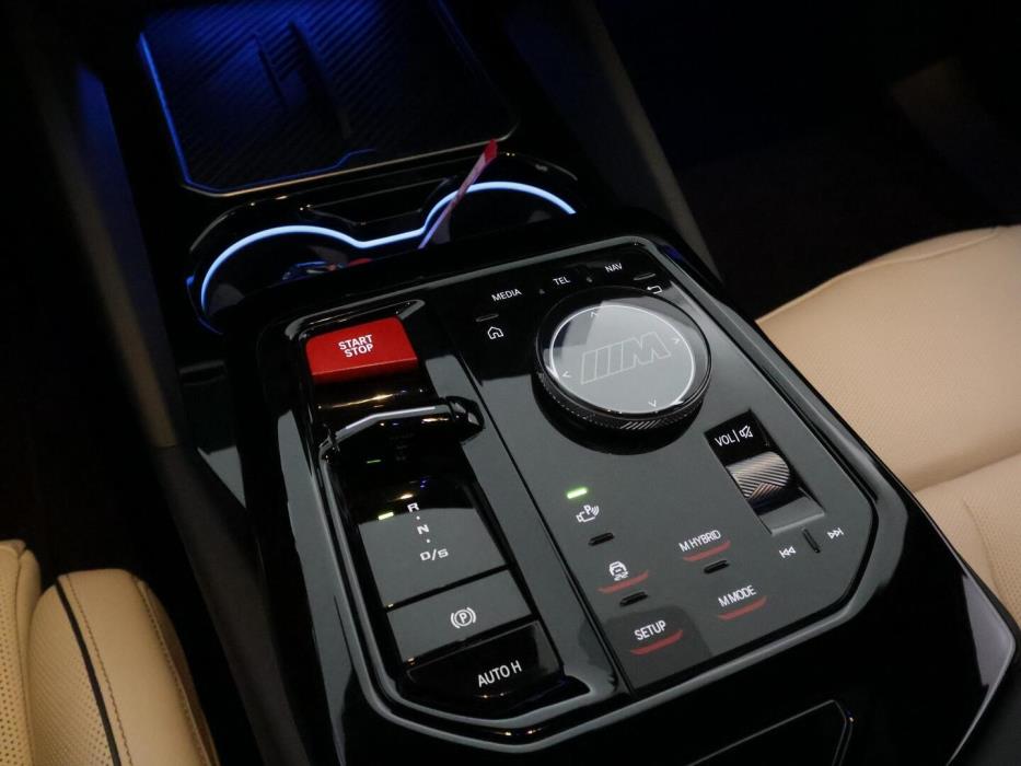 BMW M5 2025