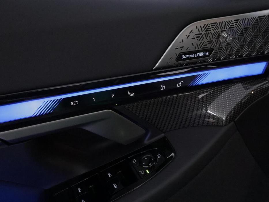 BMW M5 2025