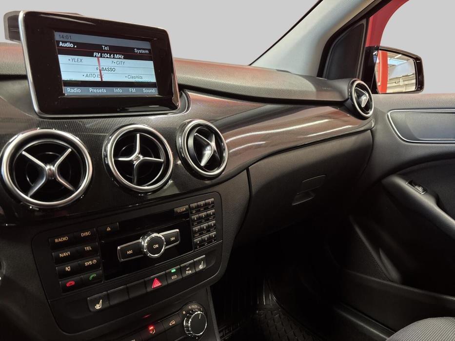 MERCEDES-BENZ B 2013
