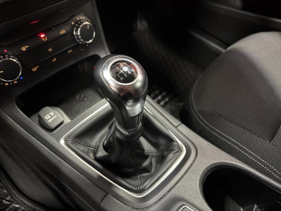 MERCEDES-BENZ B 2013