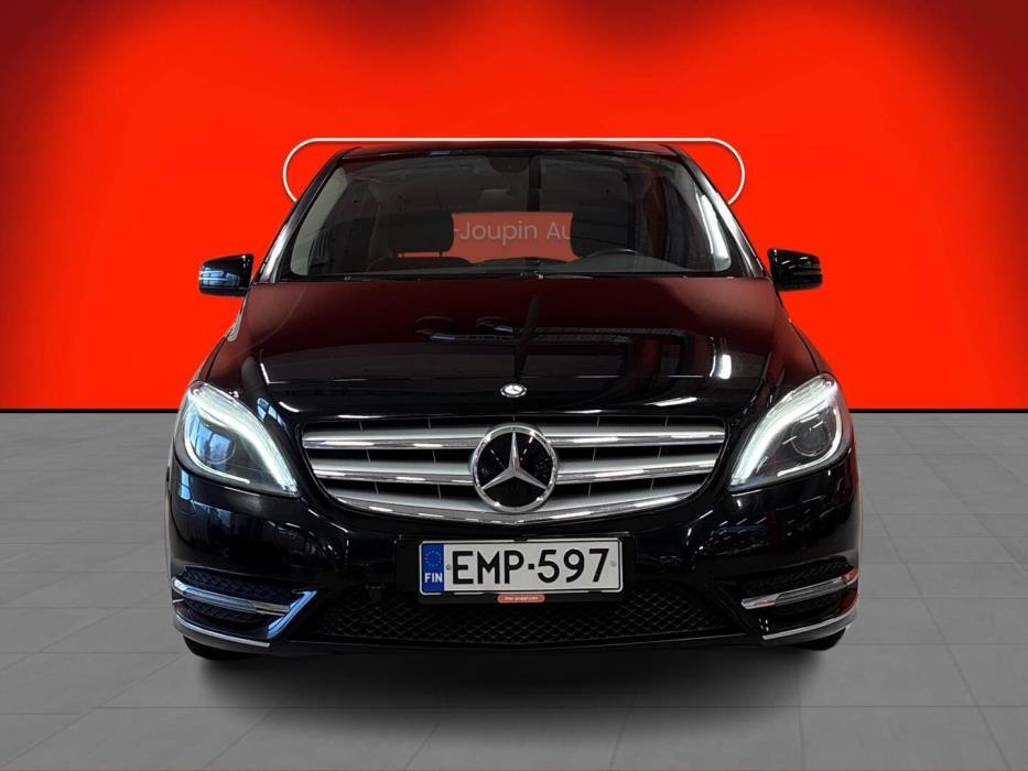 MERCEDES-BENZ B 2013