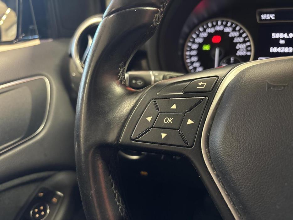 MERCEDES-BENZ B 2013