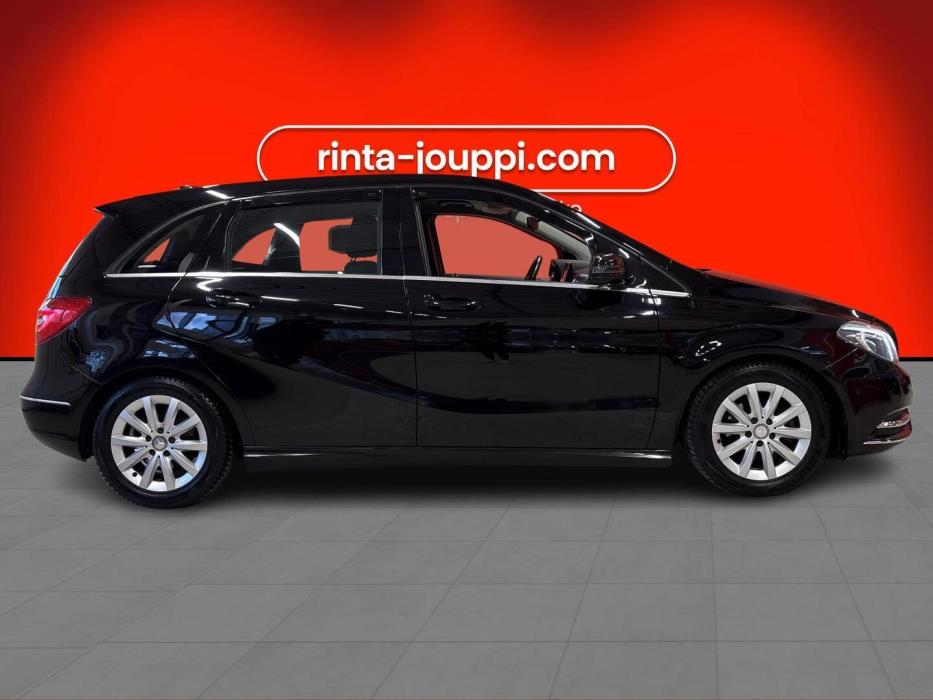 MERCEDES-BENZ B 2013