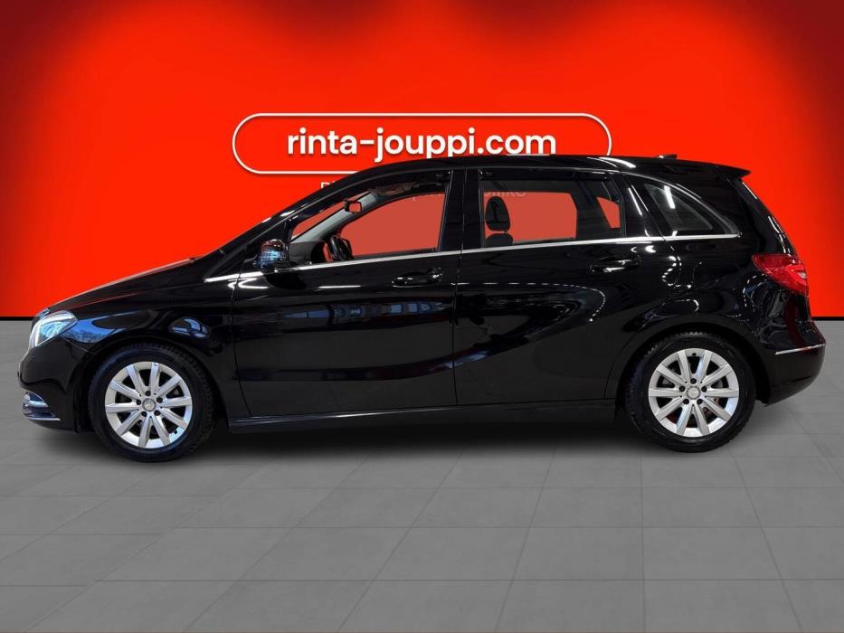 MERCEDES-BENZ B 2013