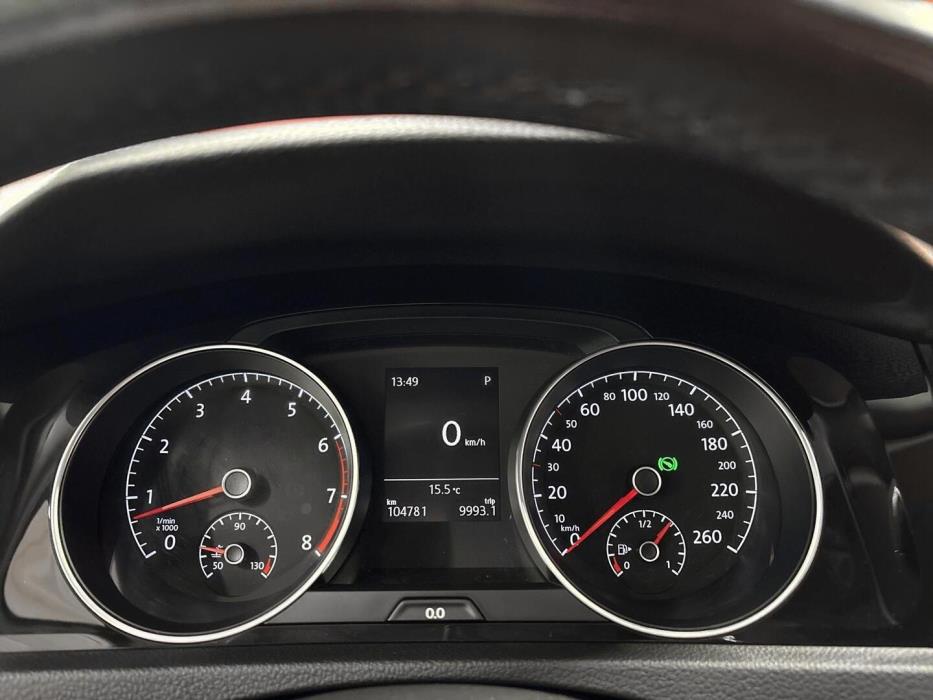 VOLKSWAGEN Golf 2014