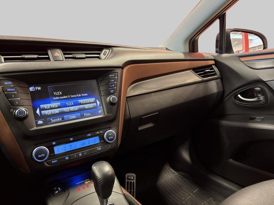 TOYOTA Avensis 2018