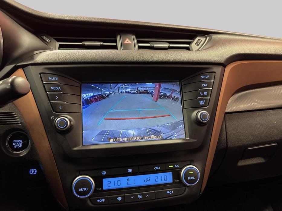TOYOTA Avensis 2018