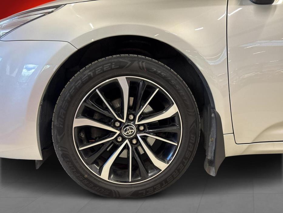 TOYOTA Avensis 2018