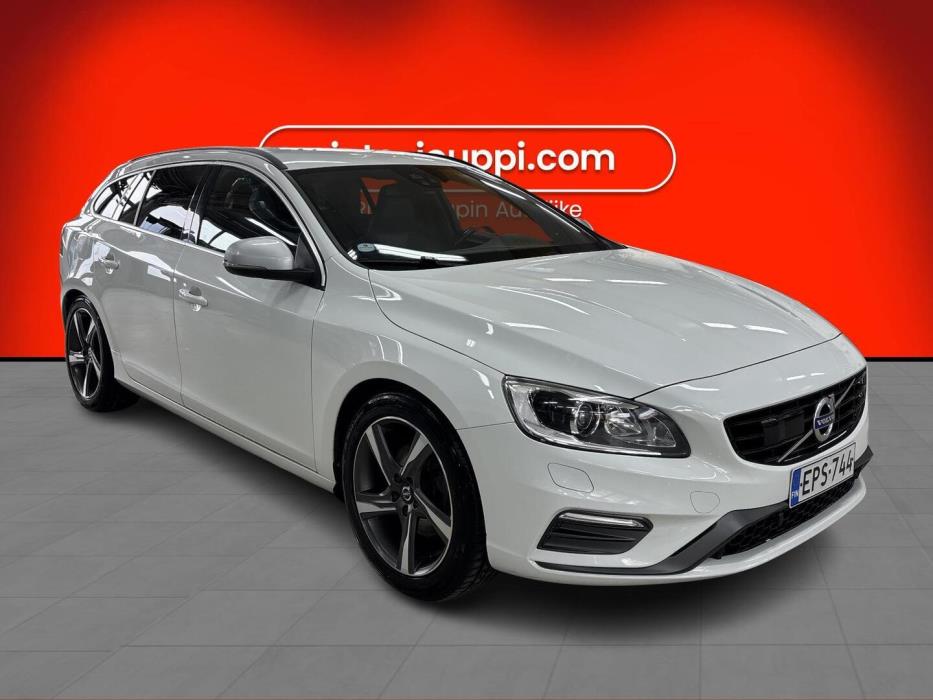 VOLVO V60 2015