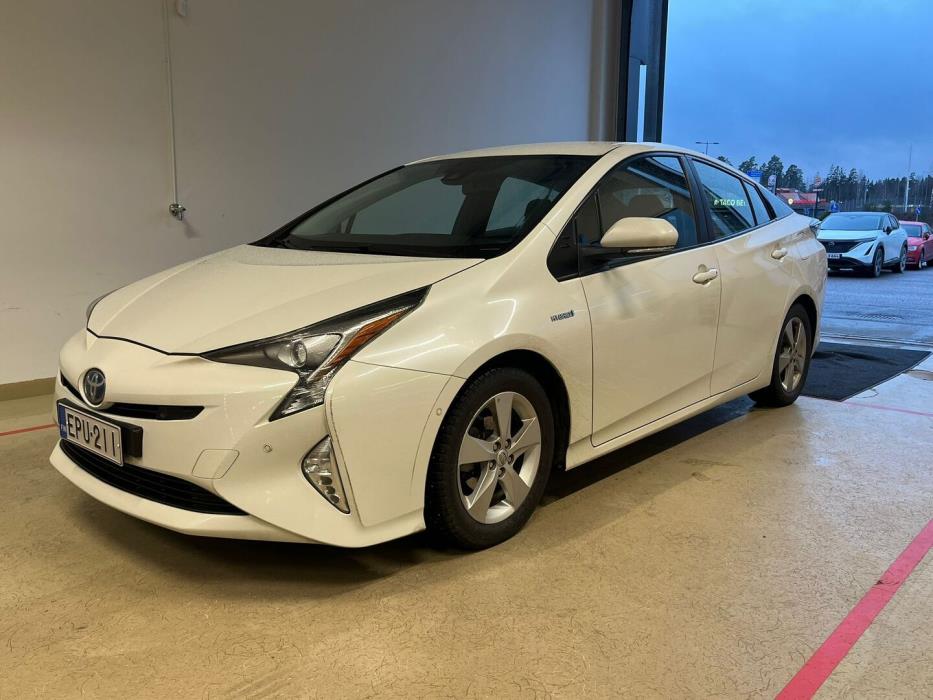 TOYOTA Prius 2018