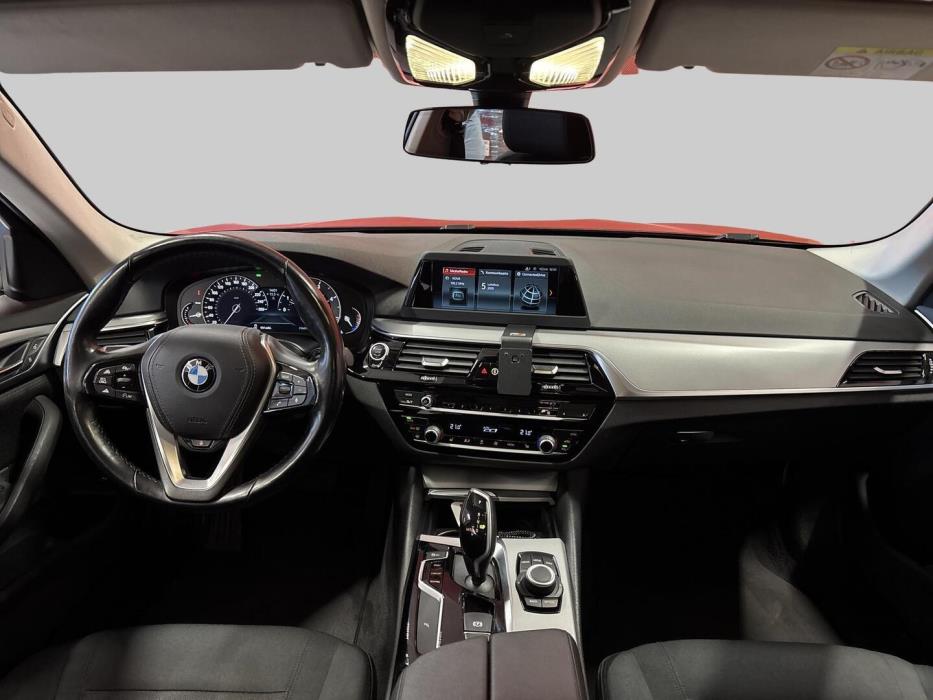 BMW 518 2019