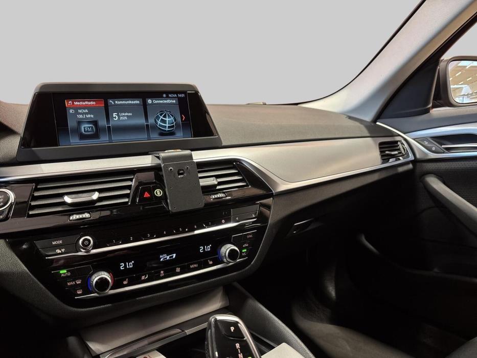 BMW 518 2019