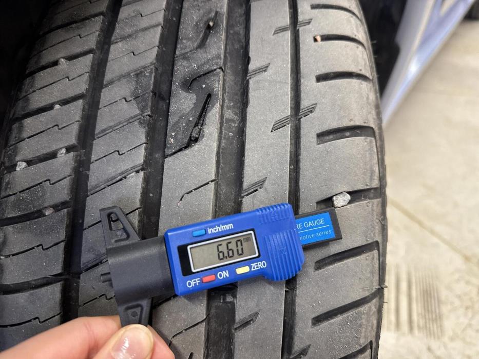 MITSUBISHI Outlander PHEV 2014