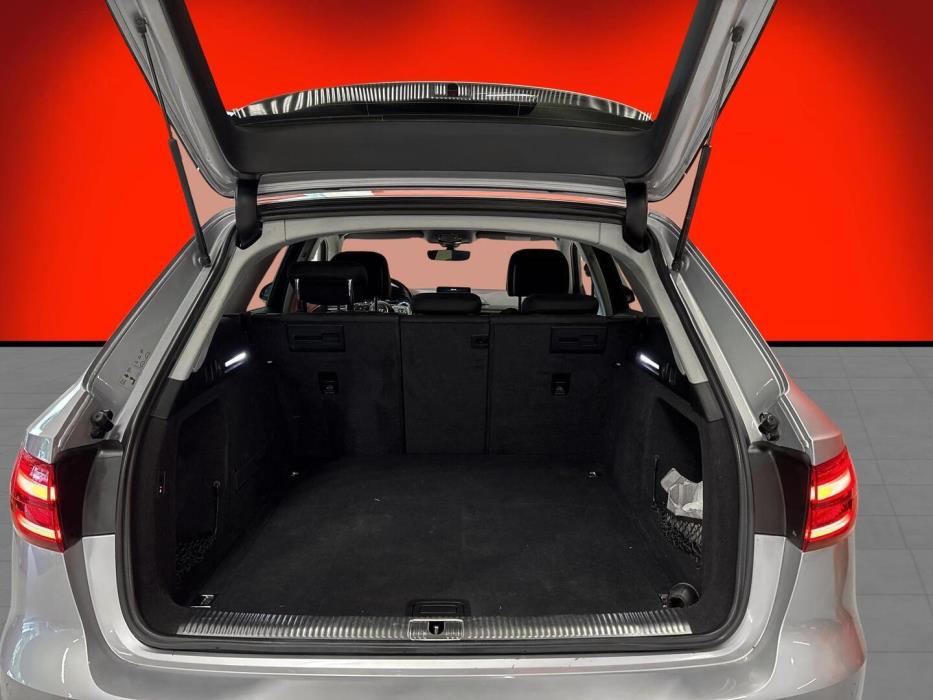 AUDI A4 2016