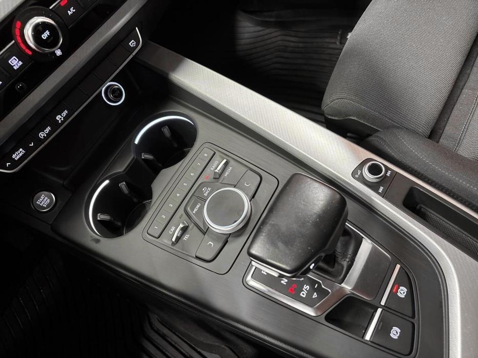 AUDI A4 2016