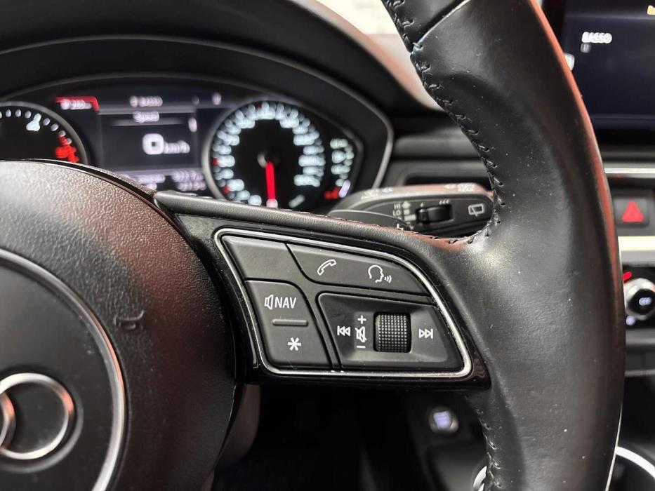 AUDI A4 2016
