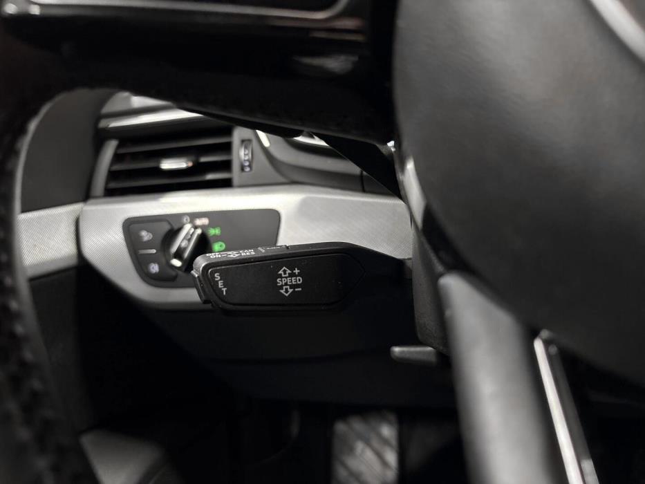 AUDI A4 2016
