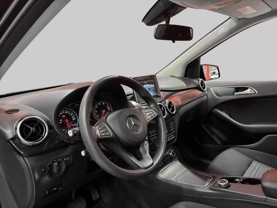 MERCEDES-BENZ B 2017