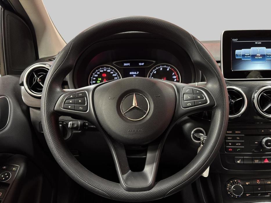 MERCEDES-BENZ B 2017