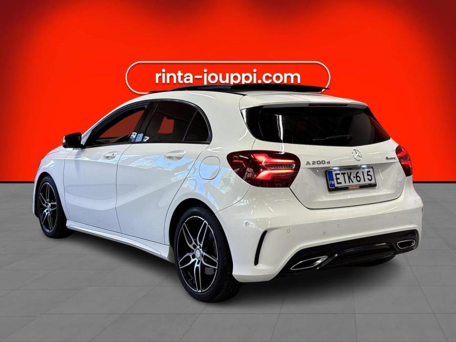 MERCEDES-BENZ A 2016