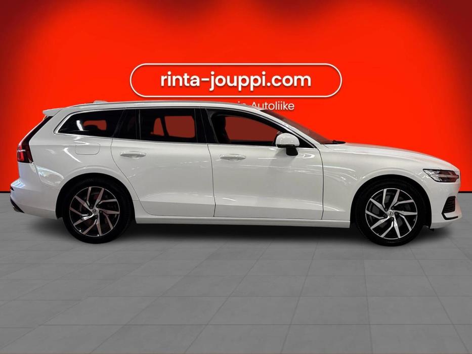 VOLVO V60 2021