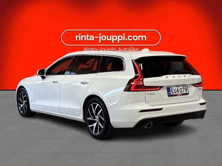VOLVO V60 2021