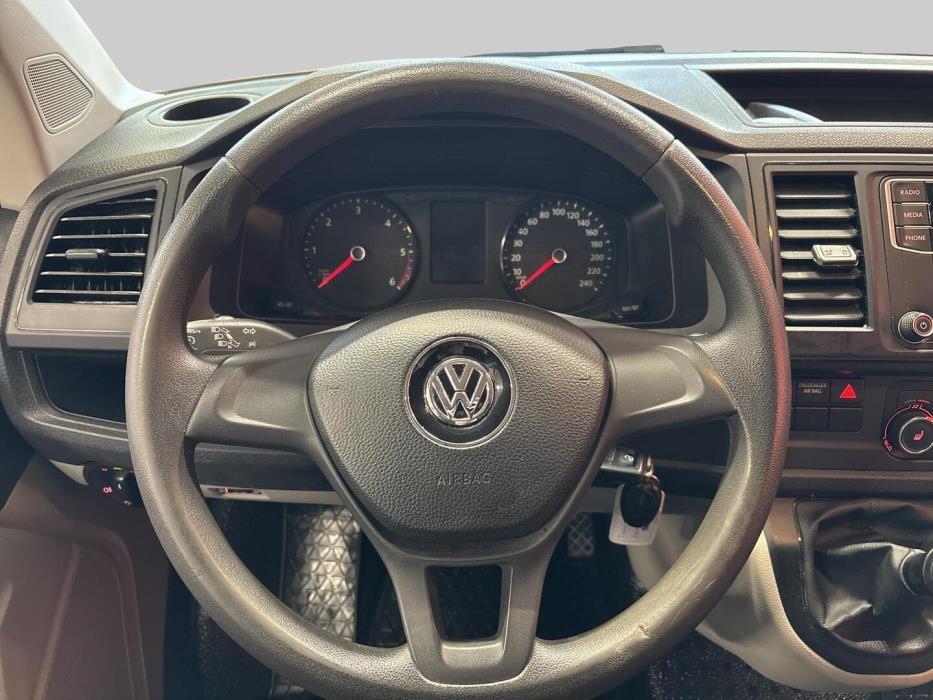 VOLKSWAGEN Transporter 2018