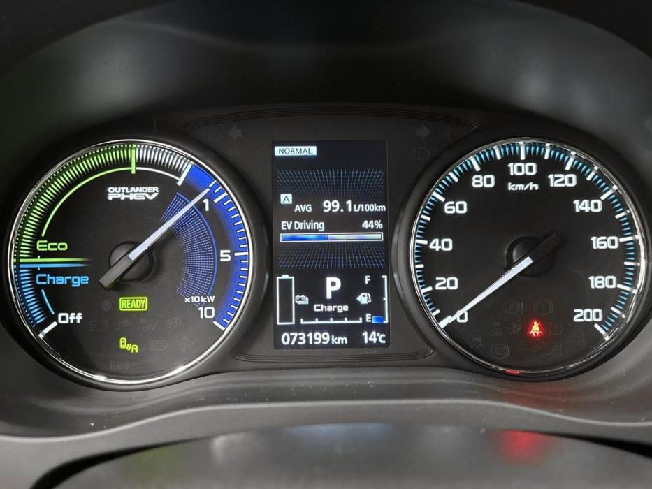 MITSUBISHI Outlander PHEV 2019