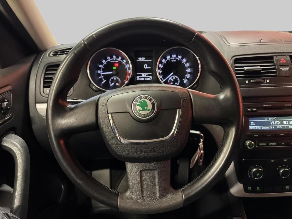 SKODA Yeti 2012