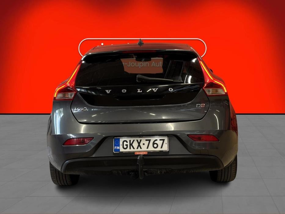 VOLVO V40 2014