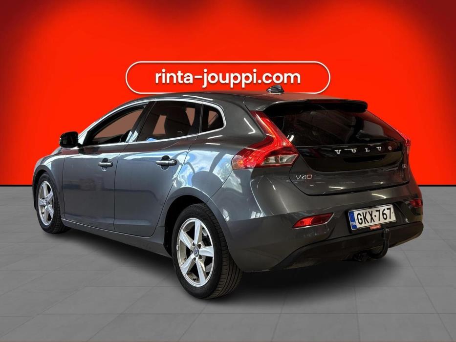 VOLVO V40 2014