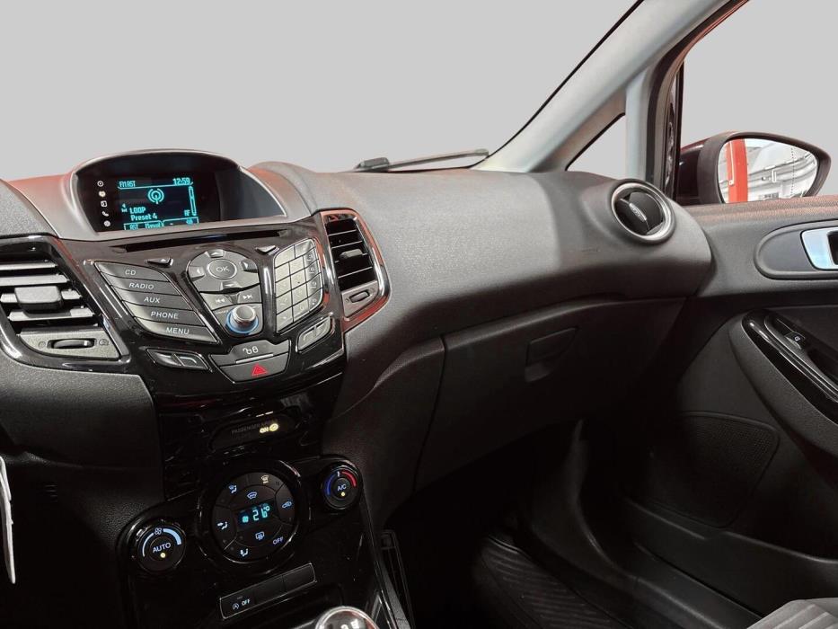 FORD Fiesta 2015