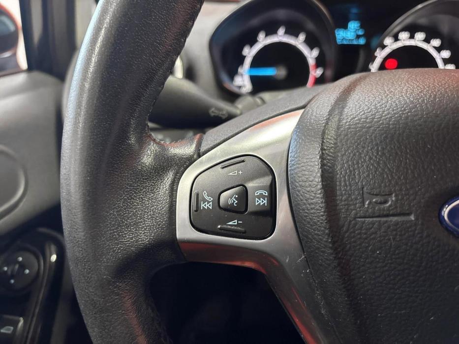 FORD Fiesta 2015