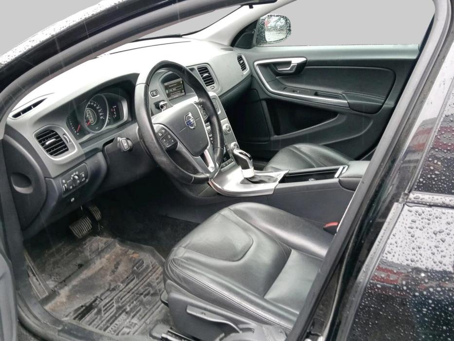VOLVO V60 Cross Country 2016
