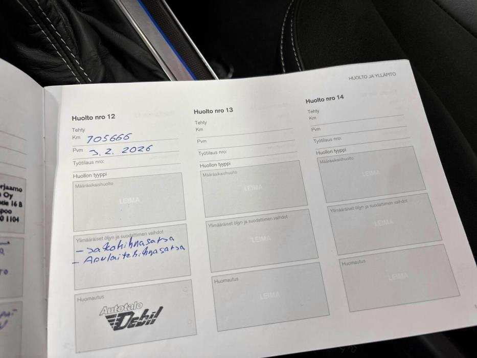 VOLVO V40 2016