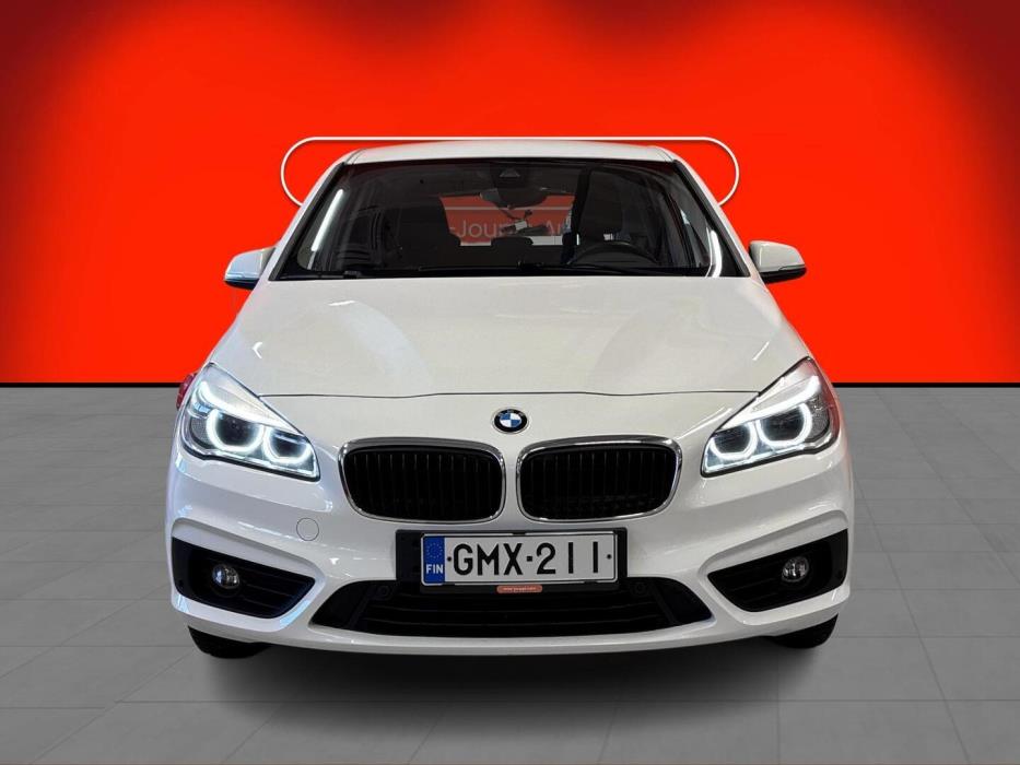 BMW 218 2018