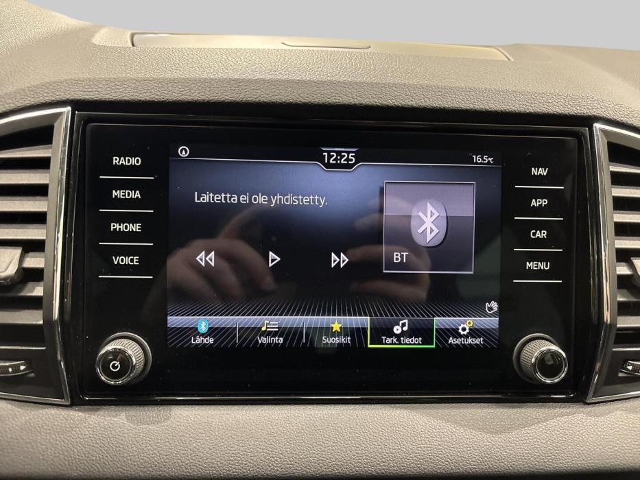 SKODA Karoq 2023