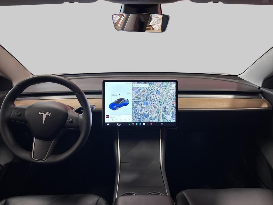 TESLA MODEL 3 2020