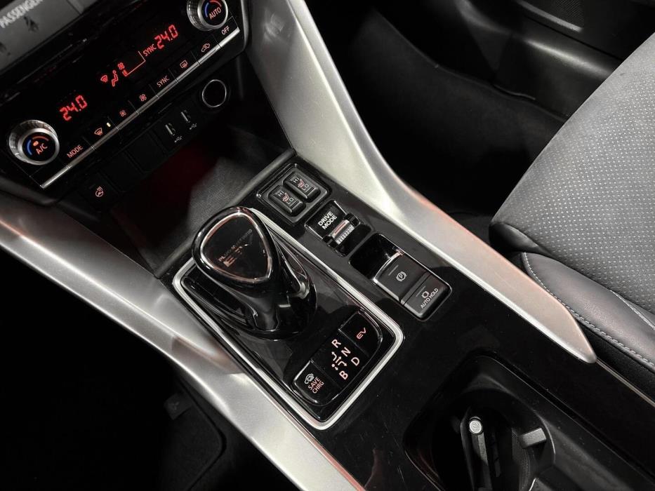 MITSUBISHI ECLIPSE CROSS 2023