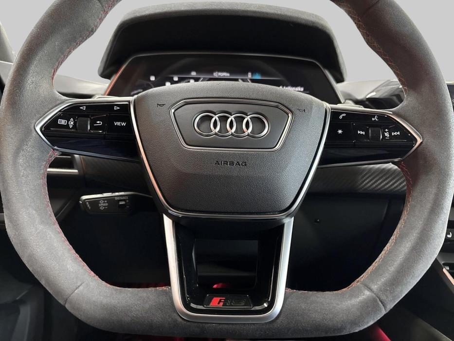 AUDI E-TRON GT RS 2022