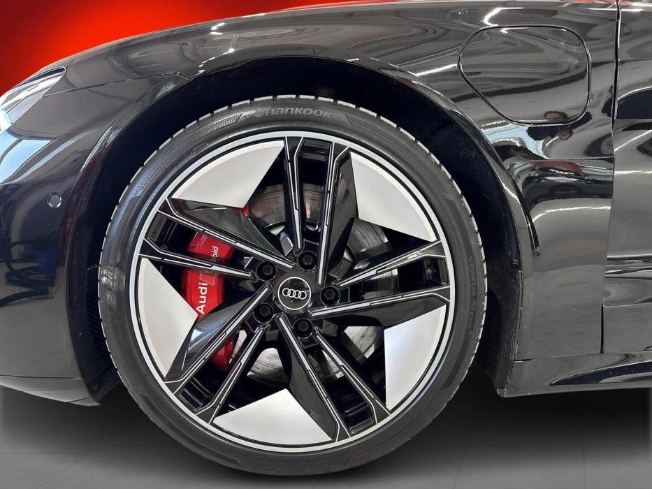 AUDI E-TRON GT RS 2022