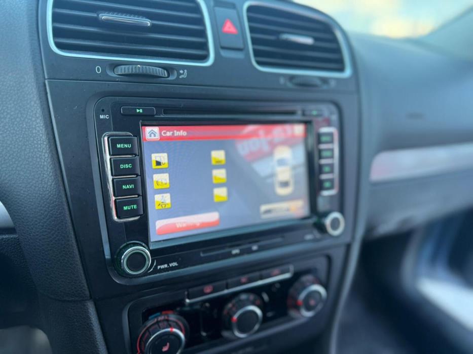 VOLKSWAGEN Golf 2009