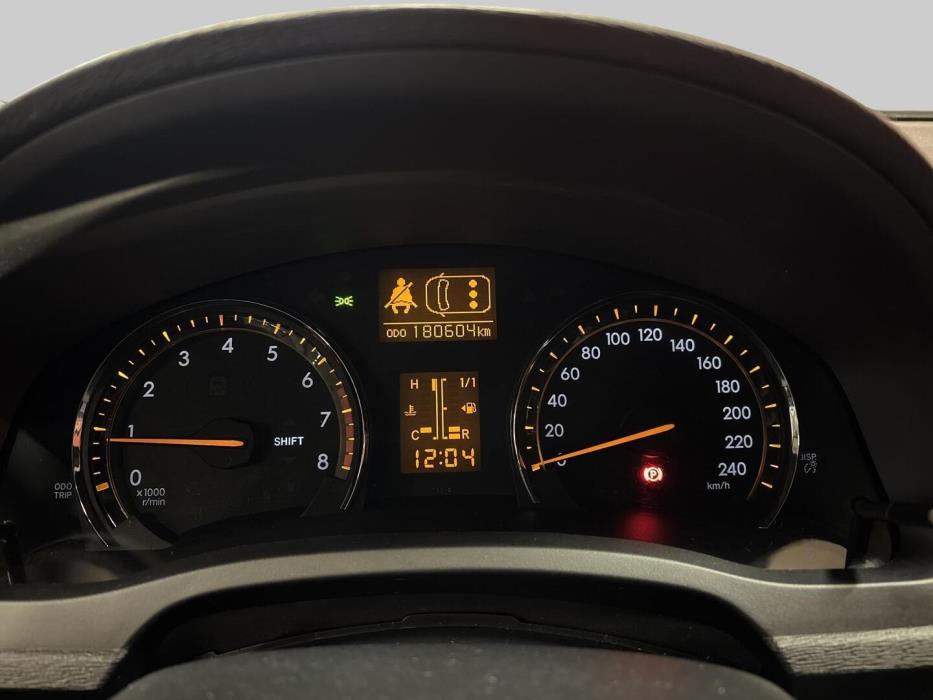 TOYOTA Avensis 2010