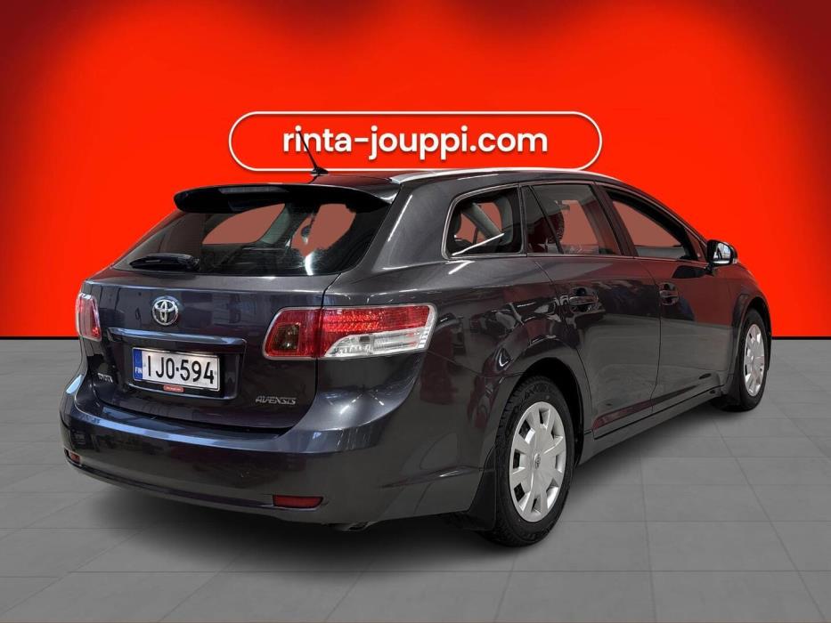 TOYOTA Avensis 2010